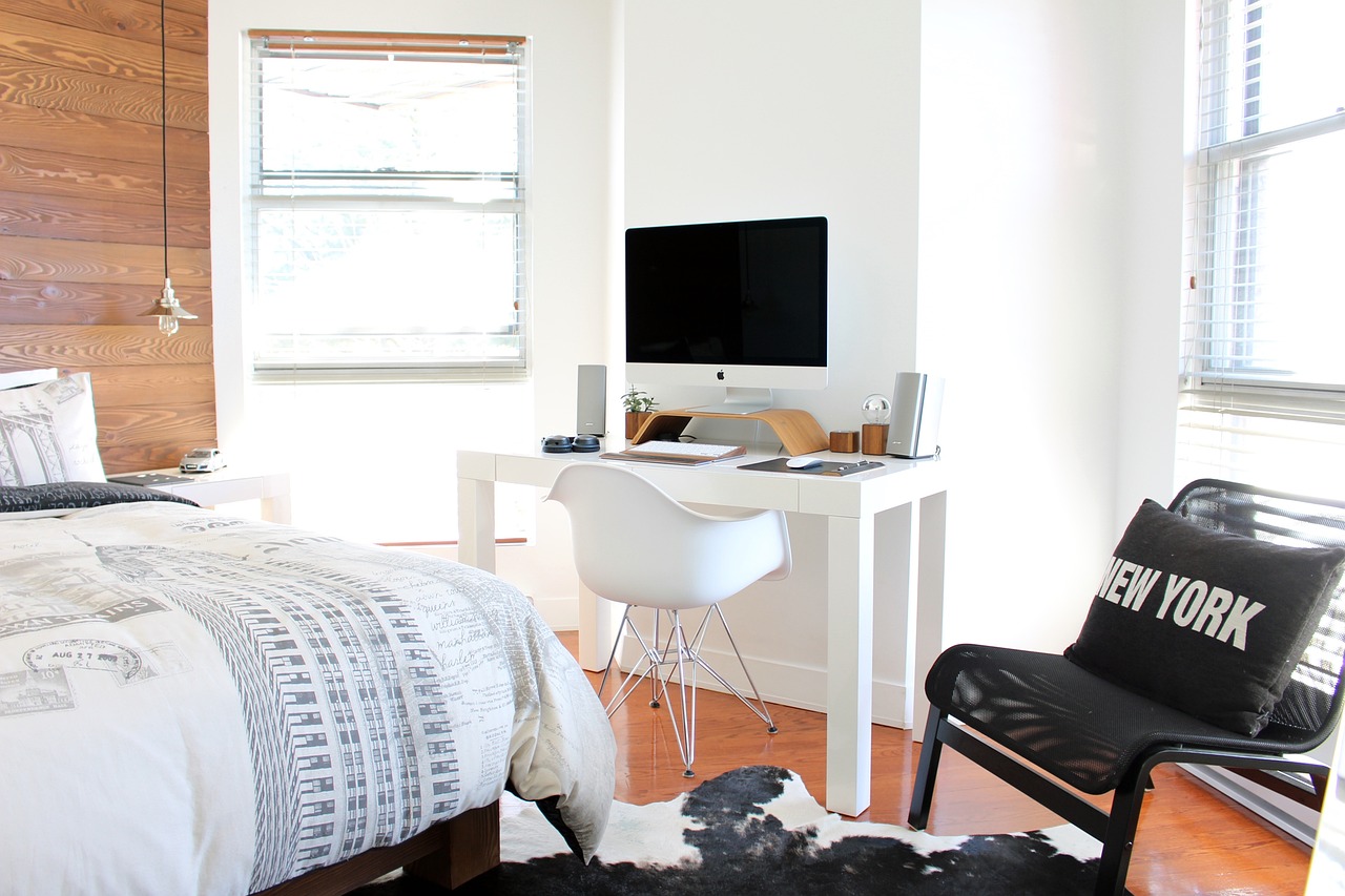 Ładna sypialnia: Pomysły i inspiracje na stworzenie przytulnego i stylowego miejsca do odpoczynku